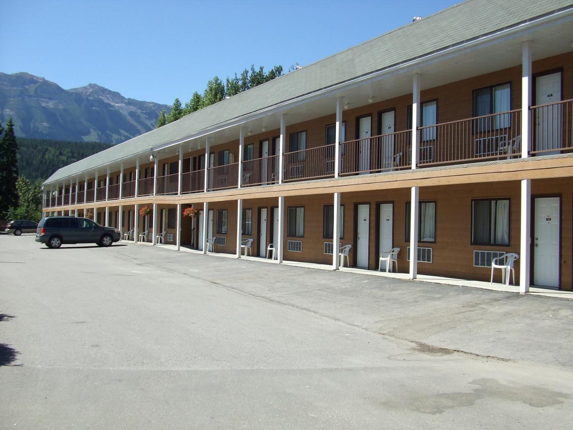 Mary'S Motel Golden Kültér fotó